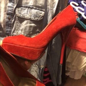 Red Pumps